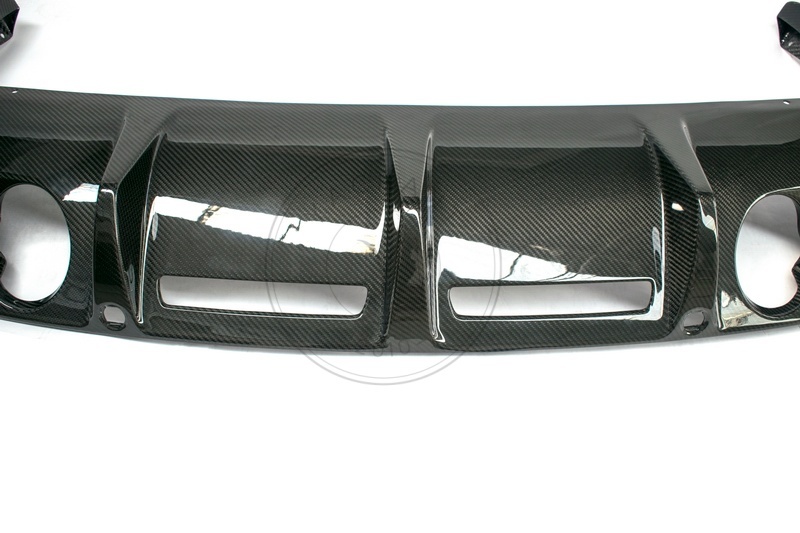 OEM Style Dry Carbon Rear Diffuser For 2007-2012 Aston Martin DBS