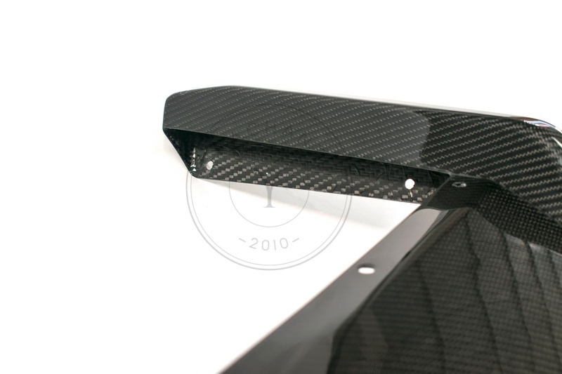 OEM Style Dry Carbon Rear Diffuser For 2006-2009 Aston Martin DBS
