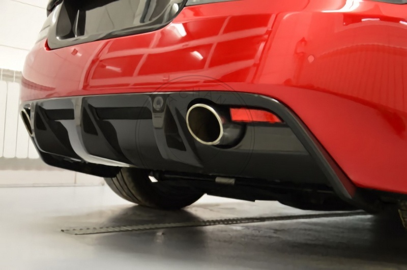 OEM Style Dry Carbon Rear Diffuser For 2007-2012 Aston Martin DBS