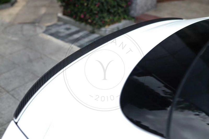 Limited Edition Style Dry Carbon Fiber Rear Trunk Spoiler for 2019-2021 Bentley Continental GT Coupe