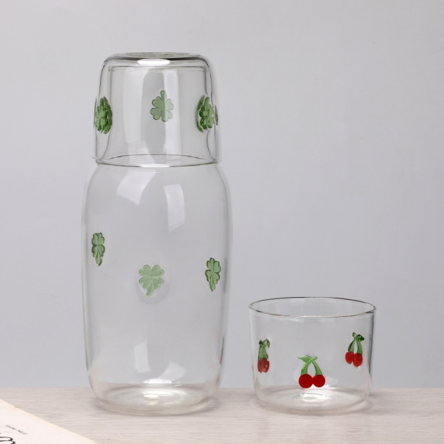 Icon Heat Cold Resistant Bedside Night Borosilicate Glass Juice Water Bottle Carafe En Verre Pitcher Jug Sets with Tumbler Cup,Grossiste en Verrerie & Fabricant de Bocaux à Bougies sur Mesure | Ruixin Glass,Icon Heat Cold Resistant Bedside Night Borosilicate Glass Juice Water Bottle Carafe En Verre Pitcher Jug Sets with Tumbler Cup