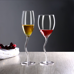 Luxury Fancy Irregular Stemmed Premium Sparkling Curved Stem Creative Crystal champagne Glasses Gift Wine Glass Set,도매 유리제품 및 맞춤형 캔들 자 제조업체 | Ruixin Glass,Luxury Fancy Irregular Stemmed Premium Sparkling Curved Stem Creative Crystal champagne Glasses Gift Wine Glass Set