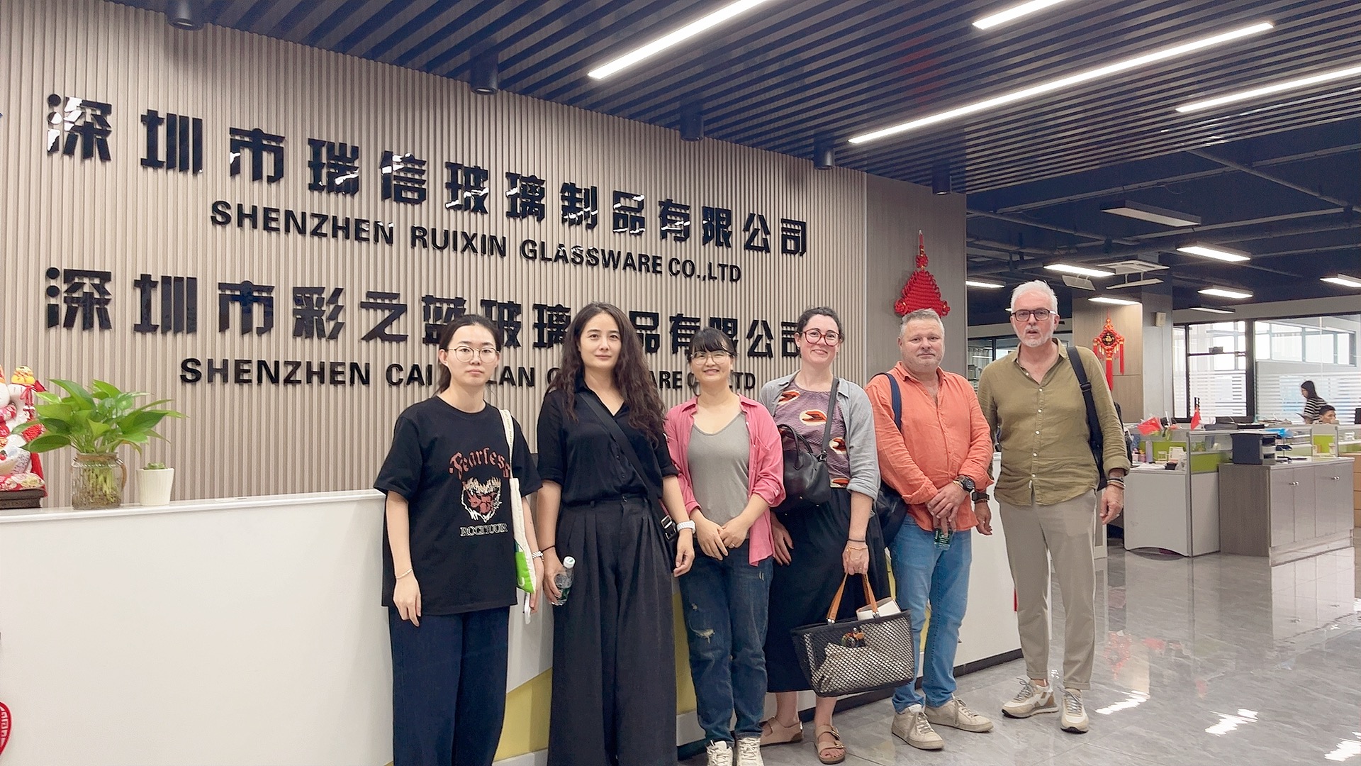 Customer visiting our glassware showroom