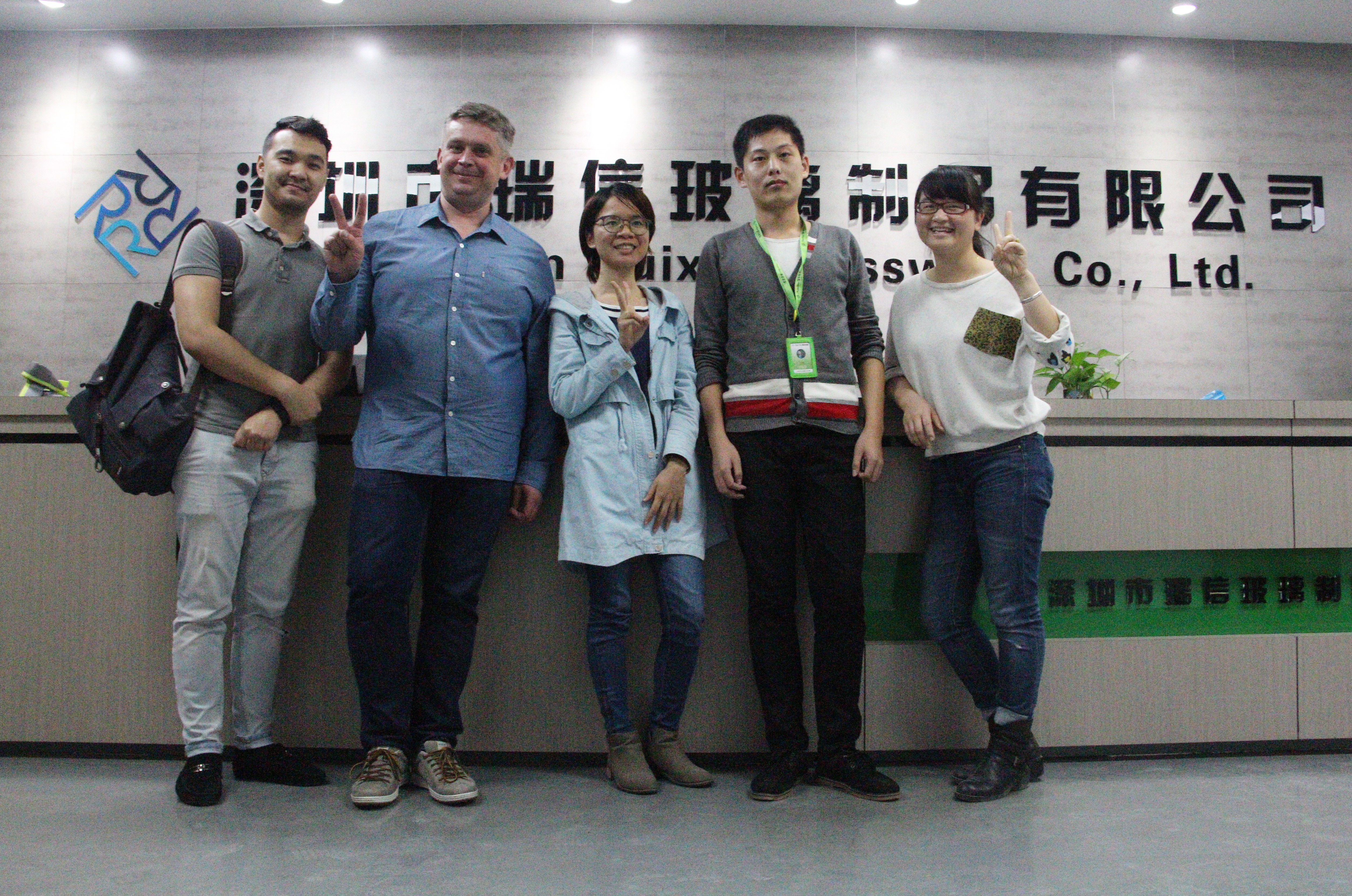 Detailed product presentation for a customer