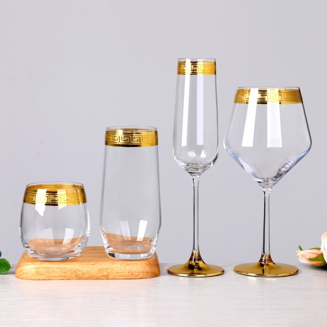 Customized Pattern Silver Gold Rimmed Wine Glass Cups for Drinking Water Whiskey,Оптовые поставки стеклянной посуды и производство индивидуальных свечных банок | Ruixin Glass,Customized Pattern Silver Gold Rimmed Wine Glass Cups for Drinking Water Whiskey