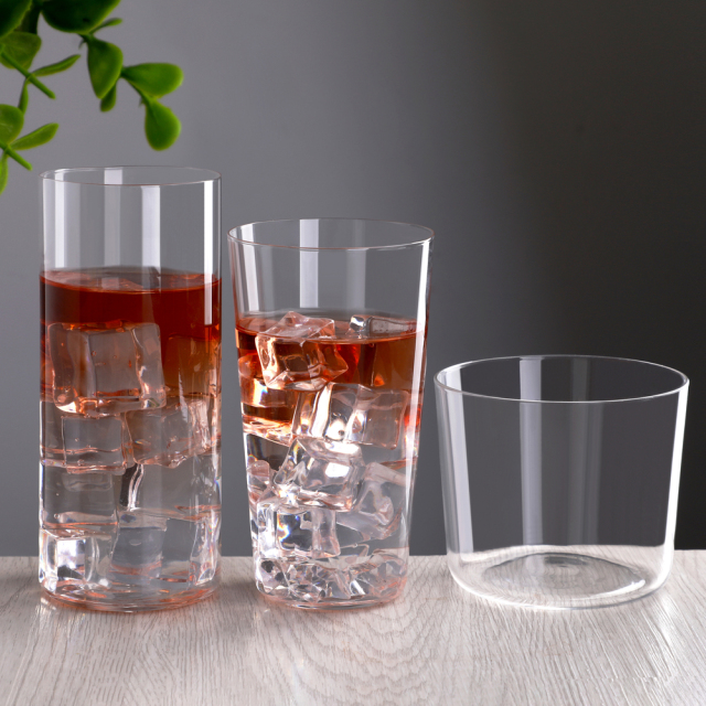 Wholesale Manufacturer Thin Wall Minimalist Borosilicate Zombie Glass Tumbler Chimney Glass Iced Coffee Boba Cup,Wholesale Glassware & Custom Candle Jar Manufacturer | Ruixin Glass,Wholesale Manufacturer Custom Logo Borosilicate Glass Tumbler Beer Can Glass Iced Coffee Boba Cup Bamboo Lid Straw Gift Box Set