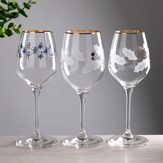 Bulk Wholesale Custom Engraved Crystal Wine Glass Gold Rim Holly Pattern Logo Etched Red Wine Goblet Gift Box Set Factory,Grossiste en Verrerie & Fabricant de Bocaux à Bougies sur Mesure | Ruixin Glass,Bulk Wholesale Custom Engraved Crystal Wine Glass Gold Rim Holly Pattern Logo Etched Red Wine Goblet Gift Box Set Factory