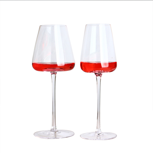 Handmade Flat Bottom clear Thin Stem Personalized Goblet champagne Glasses Flutes Custom Luxury Crystal Coupe Red Wine Glass,Оптовые поставки стеклянной посуды и производство индивидуальных свечных банок | Ruixin Glass,Handmade Flat Bottom clear Thin Stem Personalized Goblet champagne Glasses Flutes Custom Luxury Crystal Coupe Red Wine Glass