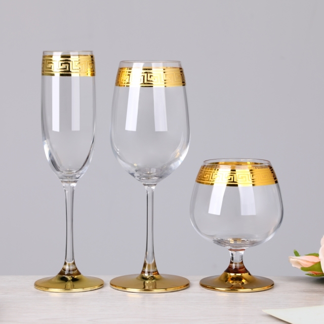 Heavy Bottom Greek Key Gold Rim Champagne Flutes Brandy Snifters Highball Rocks Whiskey Red Wine Drinking Glass,Fabricante de Artigos de Vidro por Atacado & Frascos para Velas Personalizados | Ruixin Glass,Heavy Bottom Greek Key Gold Rim Champagne Flutes Brandy Snifters Highball Rocks Whiskey Red Wine Drinking Glass