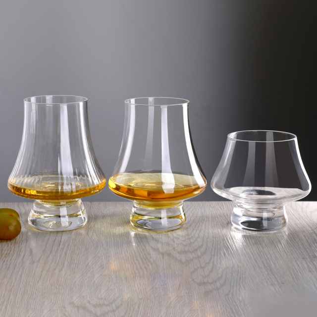 Wholesale Custom Logo Nordic Bell Pedestal Crystal Whiskey Glass for Craft Beer Cocktail Coffee Bar Restaurant Corporate Gift,卸売ガラス製品＆カスタムキャンドルジャー製造メーカー | Ruixin Glass,Wholesale Custom Logo Nordic Bell Pedestal Crystal Whiskey Glass for Craft Beer Cocktail Coffee Bar Restaurant Corporate Gift
