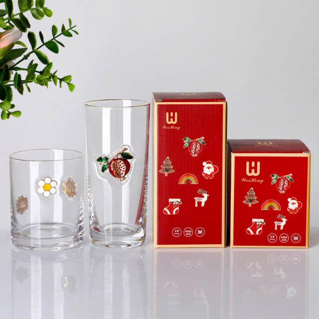 Wholesale Christmas Gift Glass Cup Set Gold Rim 3D Enamel Badge Highball Whiskey Tumbler Borosilicate Custom Logo Box,Оптовые поставки стеклянной посуды и производство индивидуальных свечных банок | Ruixin Glass,Wholesale Christmas Gift Glass Cup Set Gold Rim 3D Enamel Badge Highball Whiskey Tumbler Borosilicate Custom Logo Box