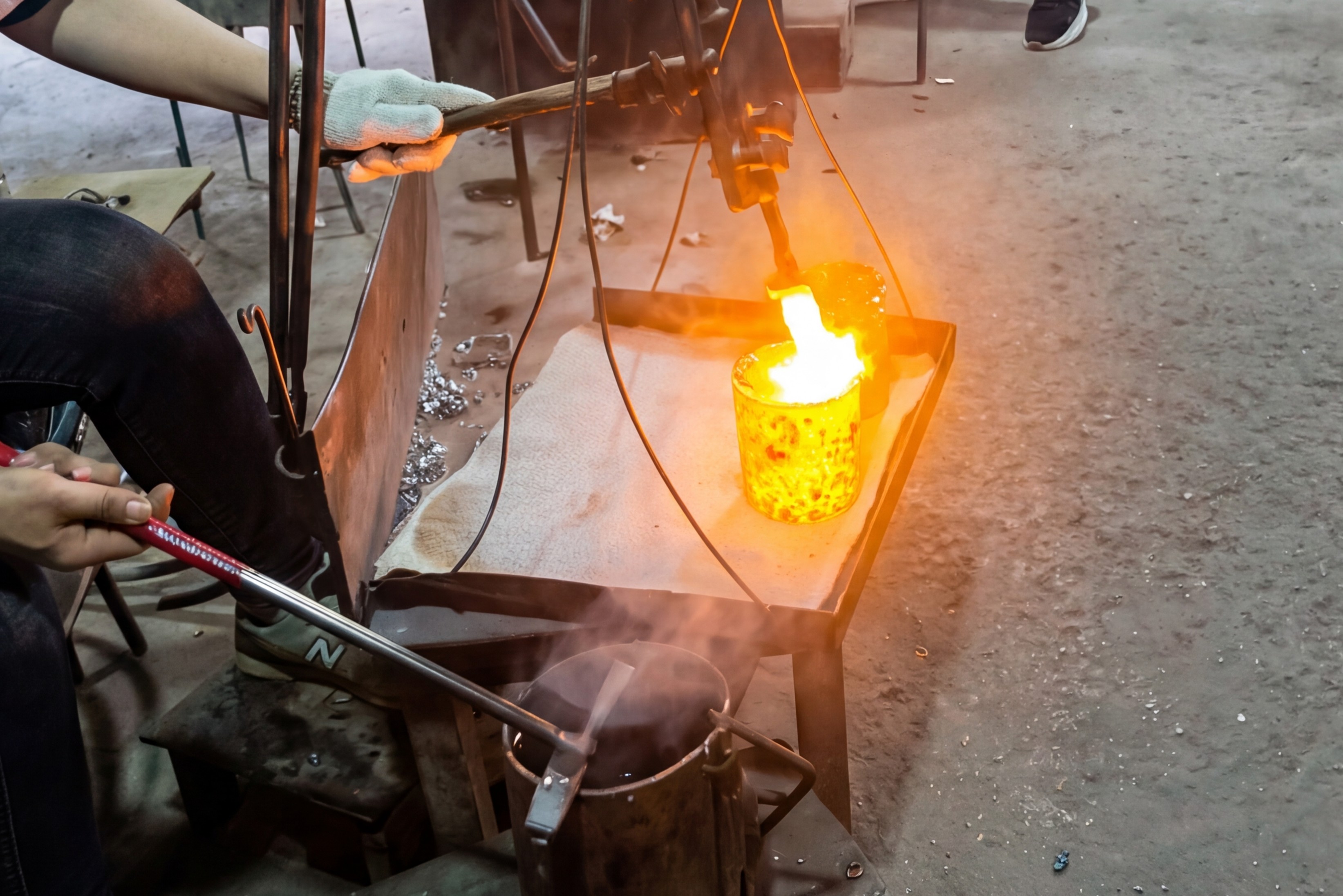 Glass blowing and thermal fusion manufacturing process