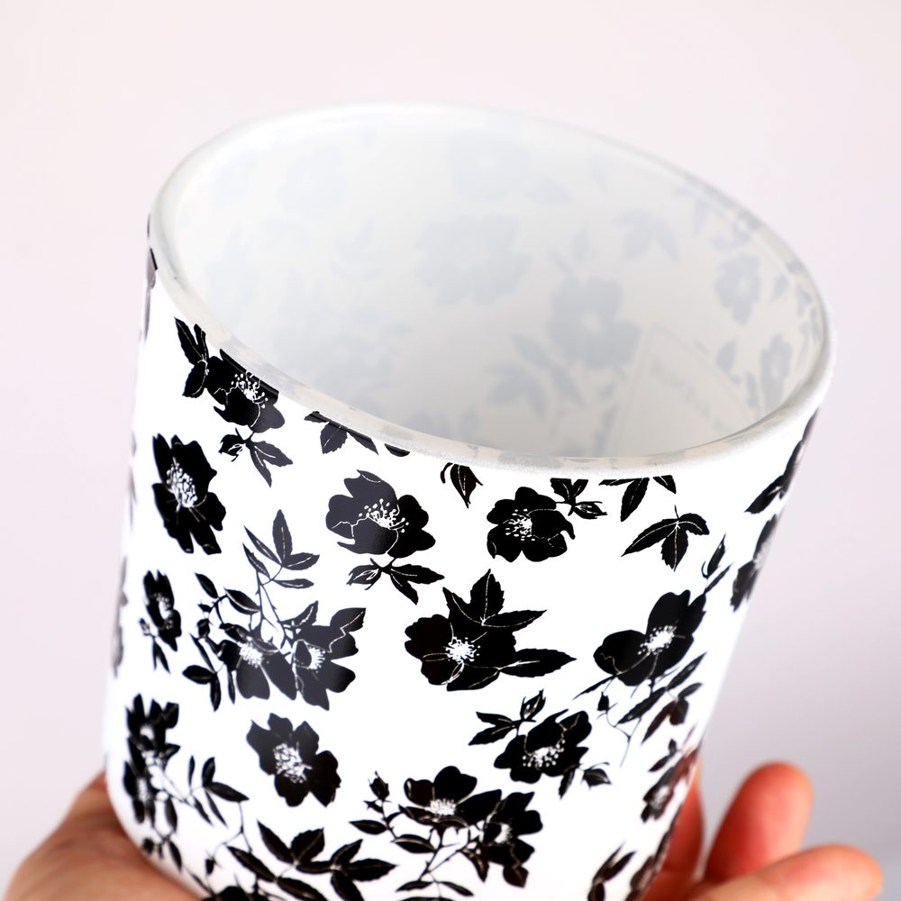 Thick heat resistant glass base for candles