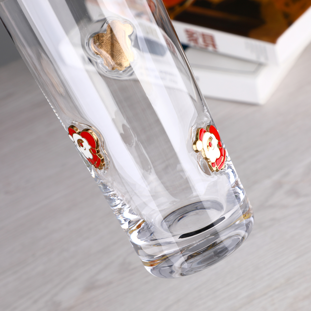 High transparency lead free crystal glass