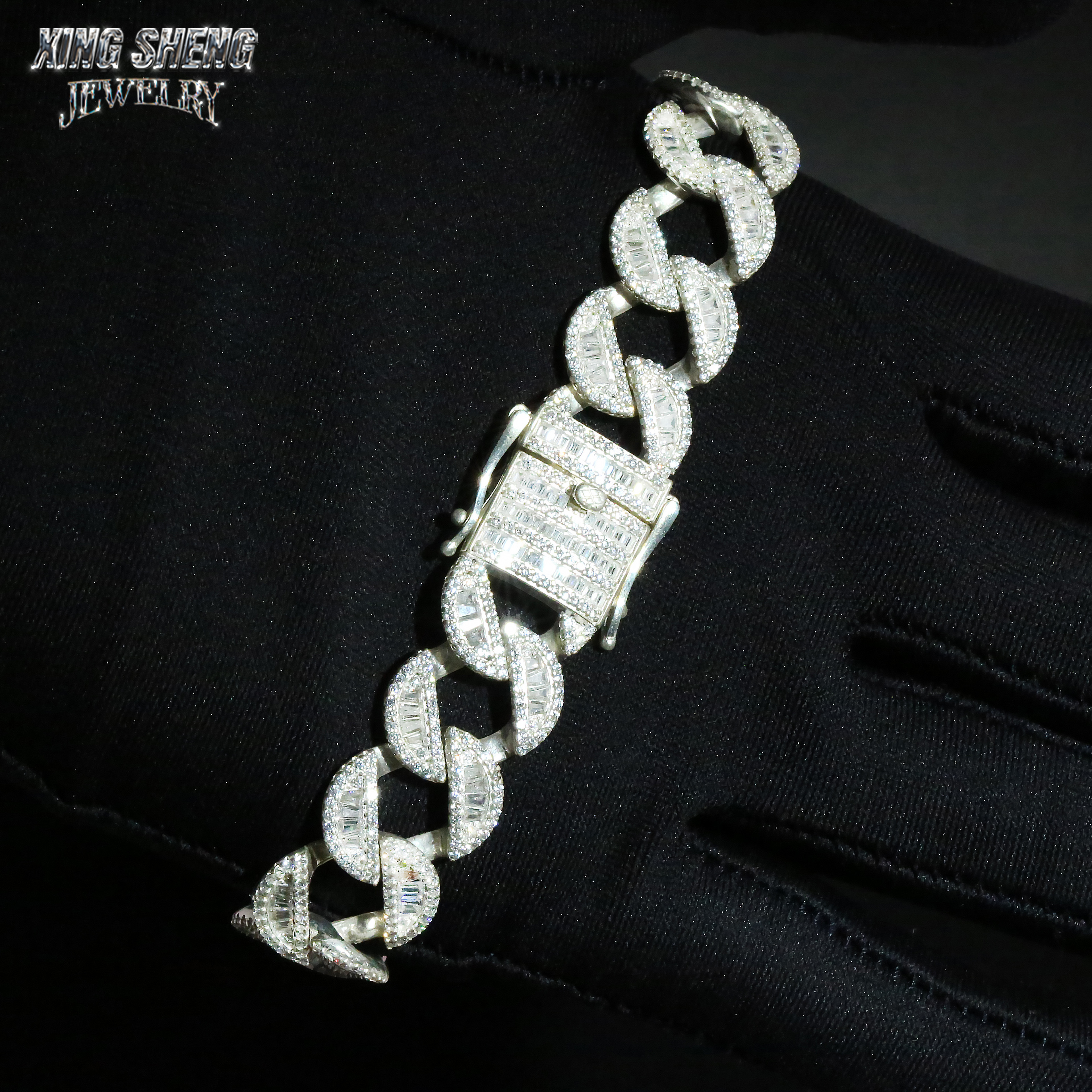 New Arrivals Fashion Popular Box Clasp S925 12mm Thin Iced Out Hip Hop VVS1 Baguette Moissanite Diamond Miami Cuban Link Men