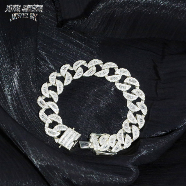 New Arrivals Fashion Popular Box Clasp S925 12mm Thin Iced Out Hip Hop VVS1 Baguette Moissanite Diamond Miami Cuban Link Men