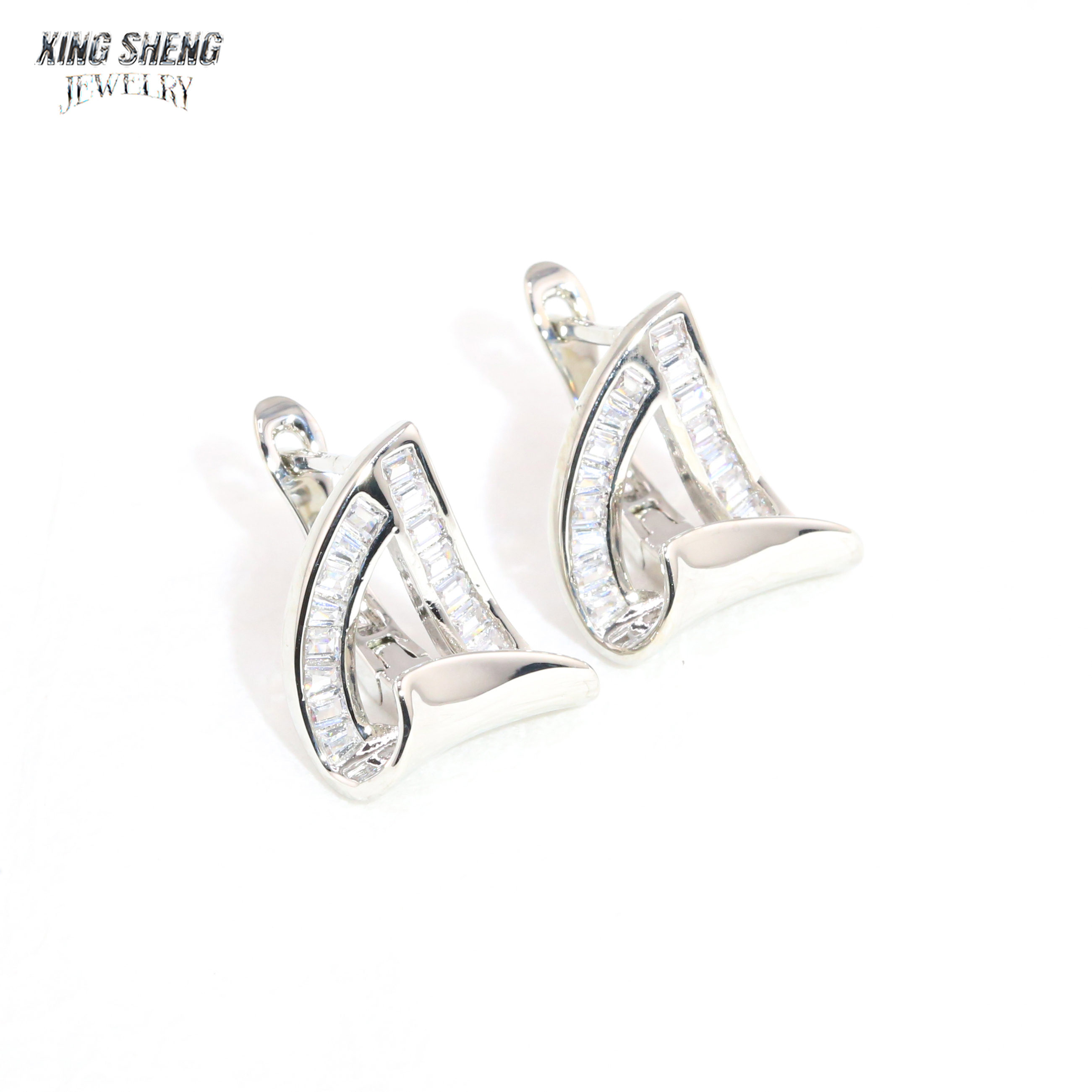 Luxury Design New Design Pass Diamond Tester GRA Certificate S925 Silver Iced Out Baguette Moissanite Earrings