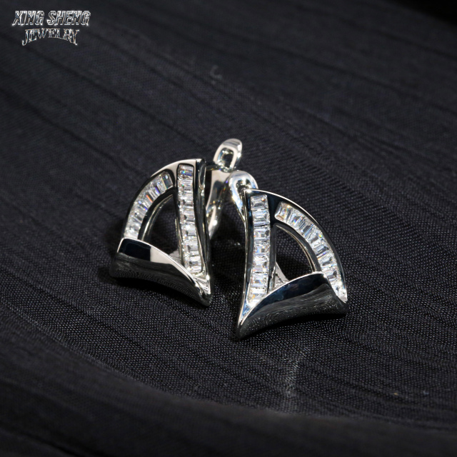 Luxury Design New Design Pass Diamond Tester GRA Certificate S925 Silver Iced Out Baguette Moissanite Earrings