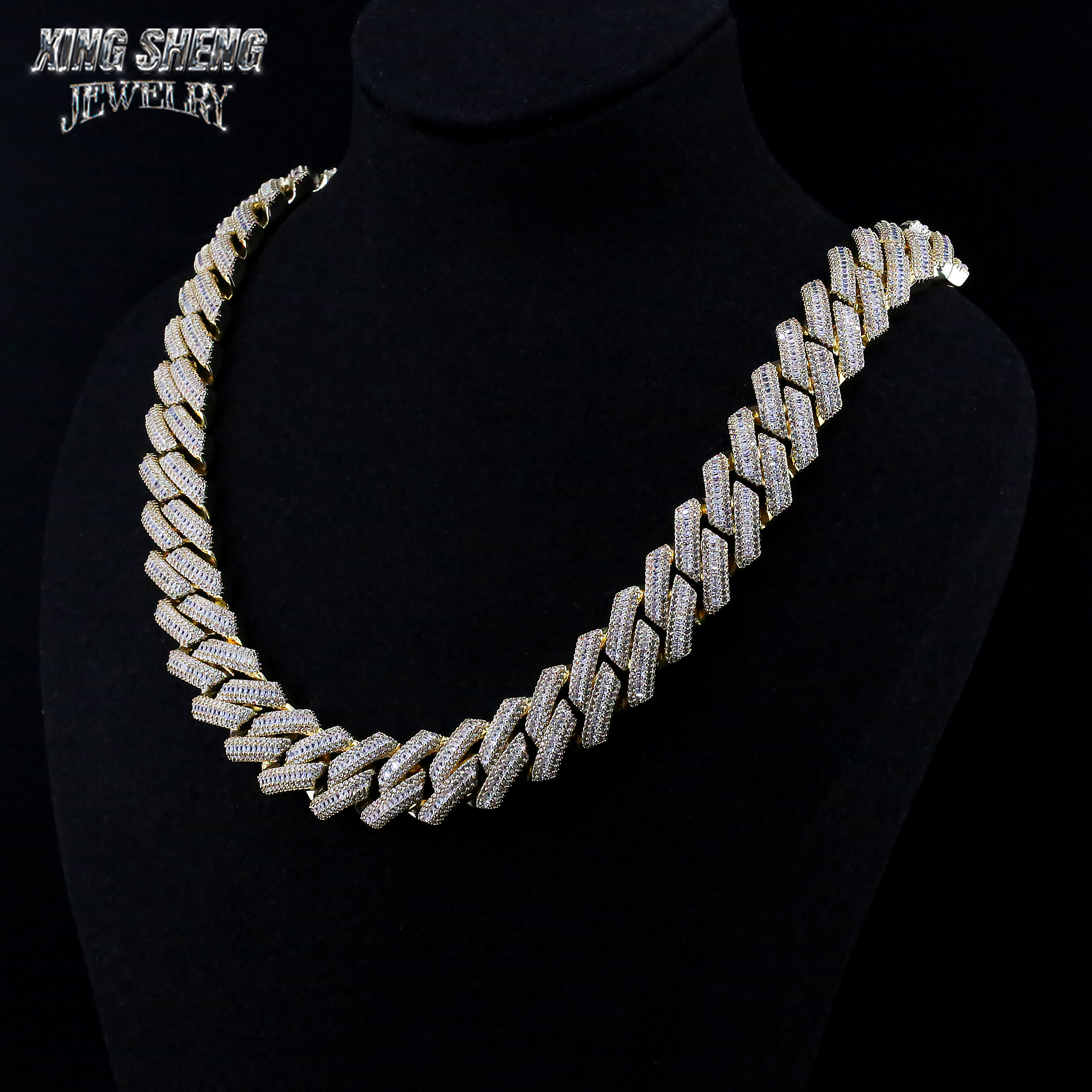 New Arrivals Fashion Popular Box Clasp Pass Diamond Tester S925 16 mm Iced Out Hip Hop VVS1 Baguette Moissanite Diamond Miami Cuban Link Men