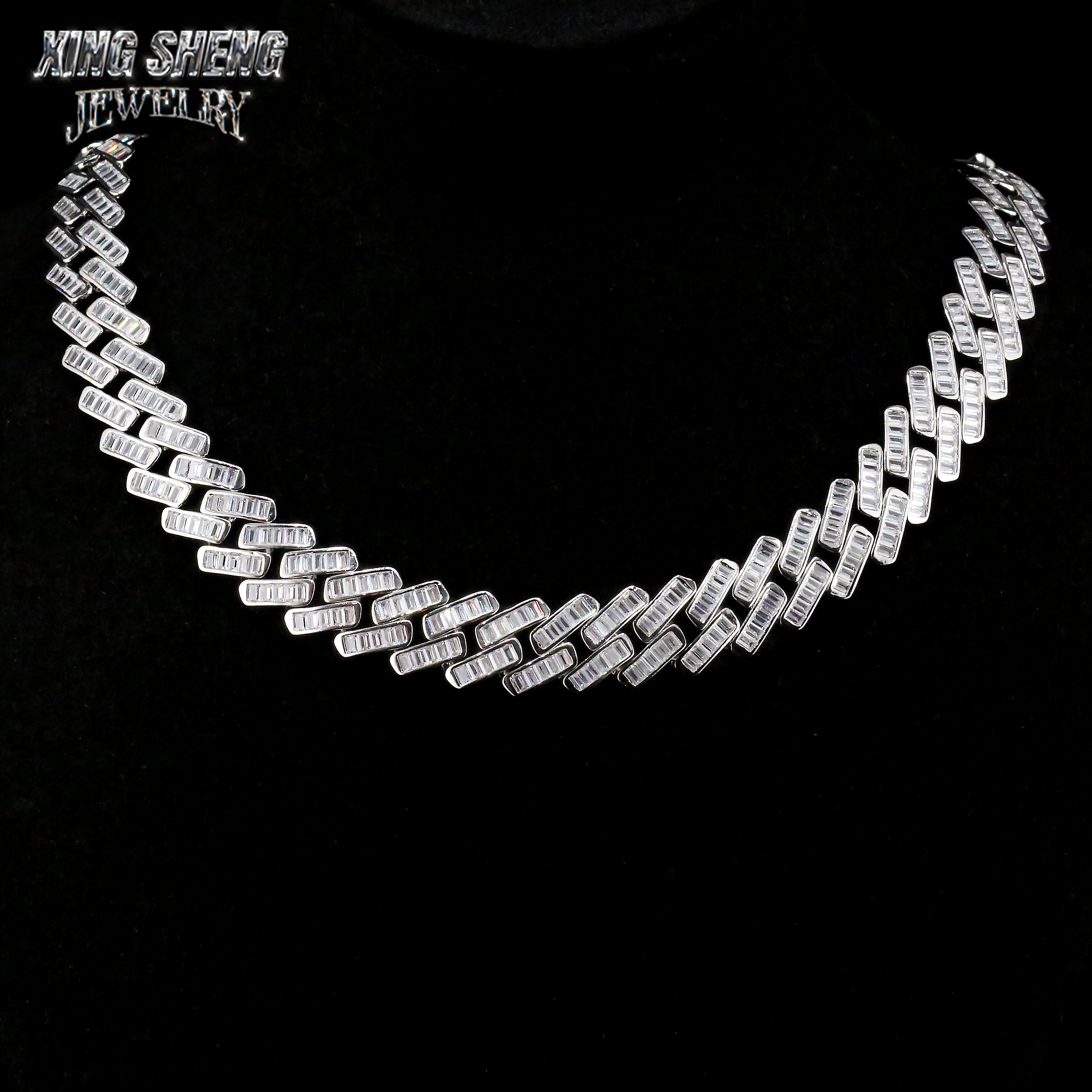 New Designs Pass Diamond Tester Hip Hop Jewelry 925 Silver Iced Out Pass Diamond Tester Baguette 13MM D VVS Moissanite Cuban Link Chain
