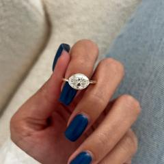 2.00 Carat D VVS2 Oval Cut Lab-Grown Diamond Engagement Ring | 14K Solid Gold | IGI Certified | Factory Direct