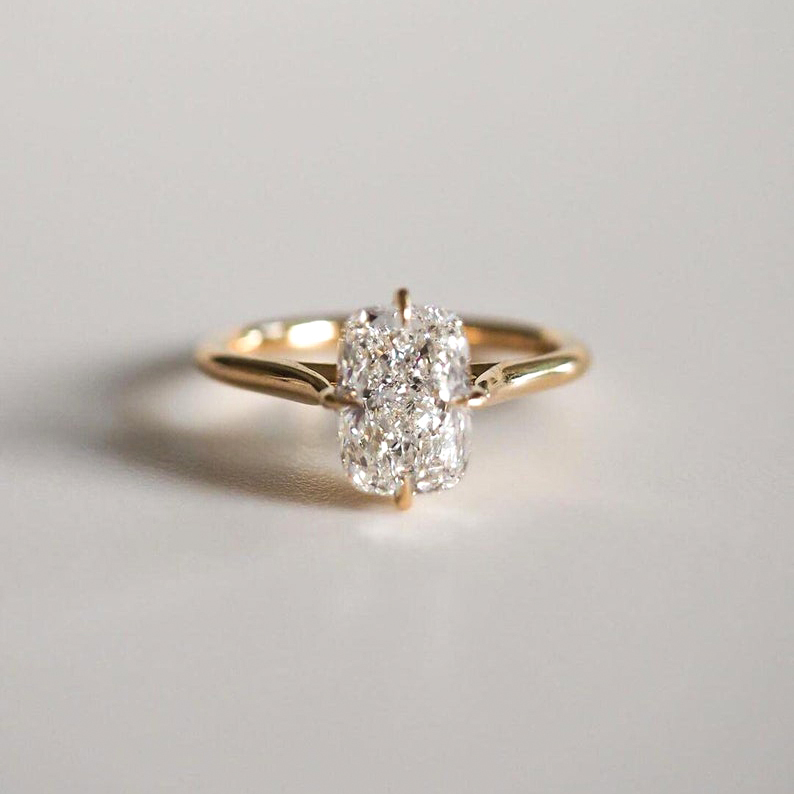3 Carat Elongated Cushion Cut Lab Grown Diamond Engagement Ring in 14K Gold (E Color, VVS2, 3EX, IGI Certified)