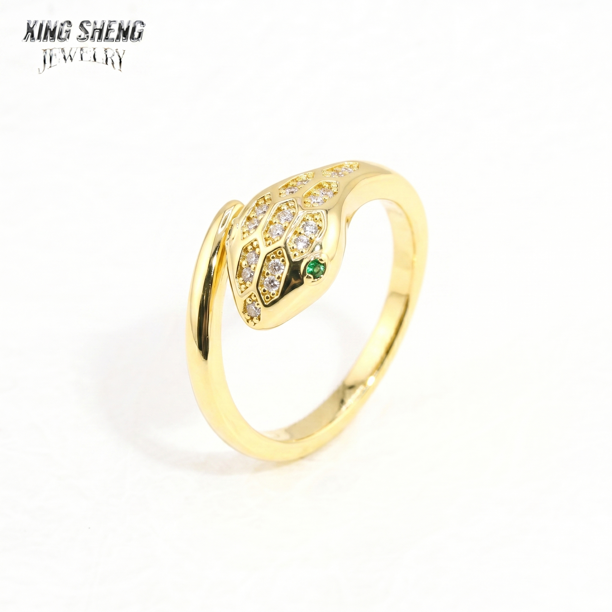 Detailed side profile of the coiled snake ring crafted from hypoallergenic S925 sterling silver with thick rhodium plating, revealing the secure prong setting.