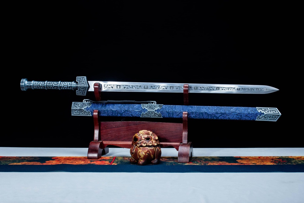 High Manganese Steel Hand Forged Han Sword Film Knife Cold Weapon Blue Scabbard Silvery Blade Print Pattern Exquisite Craftsmanship - Suitable for Collection, Decoration and Gift Giving(04775 慕骨汉剑送纸盒)US、CA