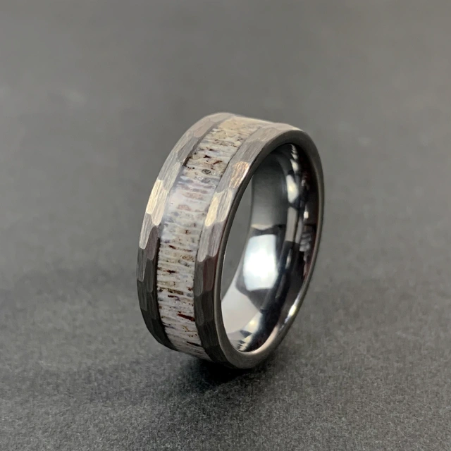 USA Hot Selling Custom Engraving Simple 8mm Faceted Edge Deer Antler Tungsten Ring