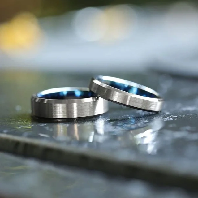 Simple Design Women Men Jewelry Beveled Edge Brushed Tungsten Ring Wedding Rings Tungsten Carbide Ring Blue Fashion Jewelry