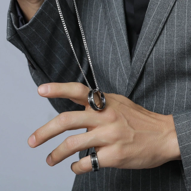 Ouyuan Custom 8mm Tungsten Ring for Men Beveled Edge Grooved Matt Brush Finish Silver Black Classic Style for Engagement Gift