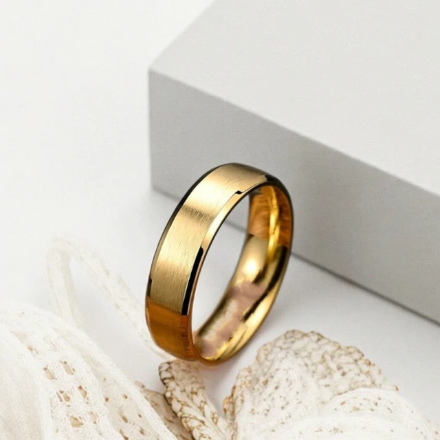Factory Price Wholesale 18k Gold Plated Tungsten Carbide Ring for Men Luxury Jewelry Wedding Band Ring