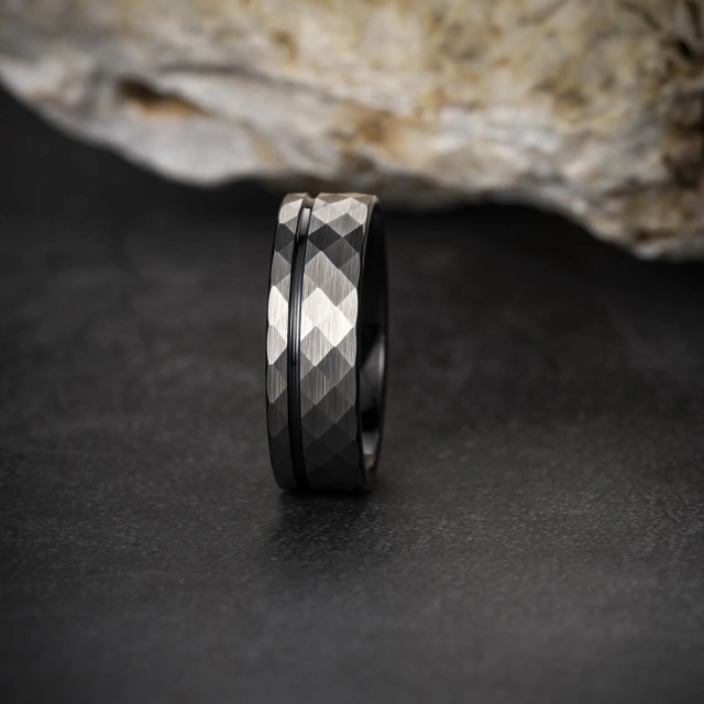 Wholesale 8mm Offset Line Black Plated Hammered Tungsten Ring for Men Women Fashion Engagement Wedding Band