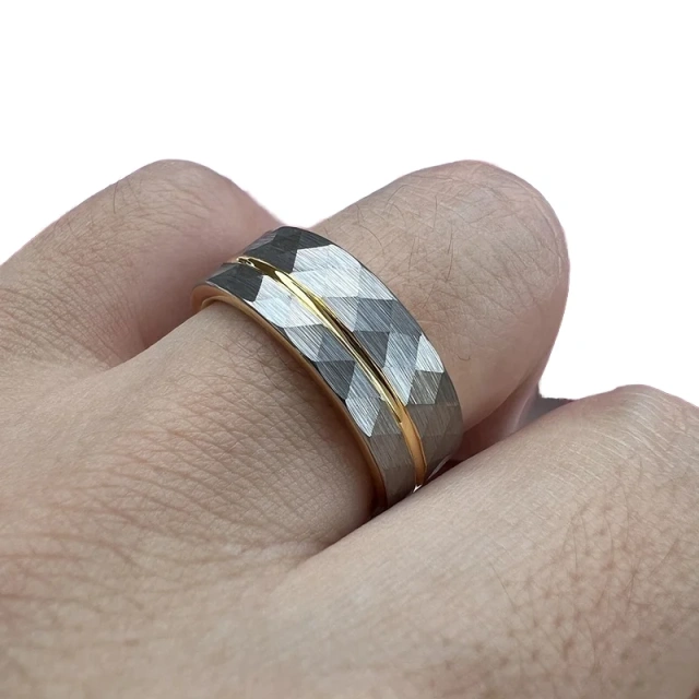 Popular 8mm Width Hammered Tungsten Carbide Ring Mens Rings Tungsten Wedding Rings Gold Fashion Jewelry