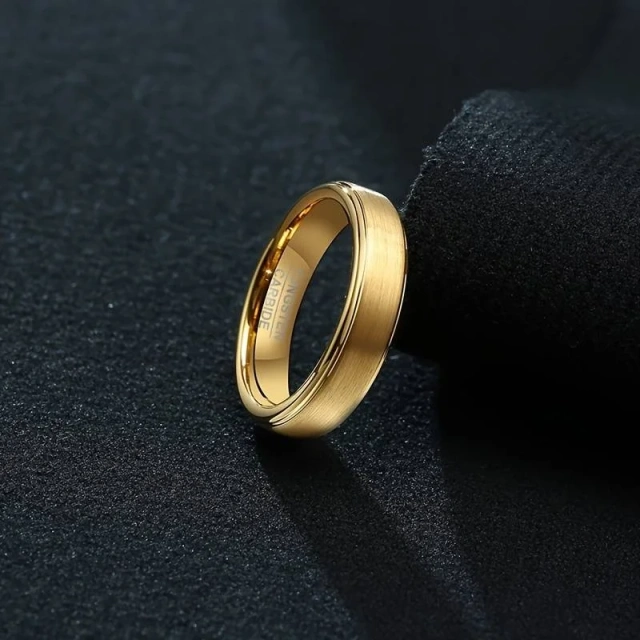 Wholesale Luxury Jewelry Lower Price Handmade 6MM Tungsten Carbide Brushed Men Gold Rings Custom Tungsten Ring Gold Wedding Ring