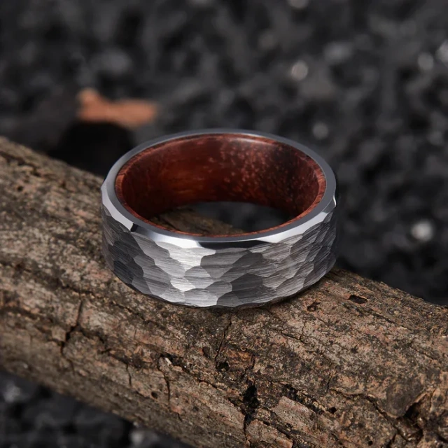 Guangzhou Wholesale Fashion Custom 8mm Hammered Tungsten Carbide Ring for Men Women Fashion Engagement Wedding Band