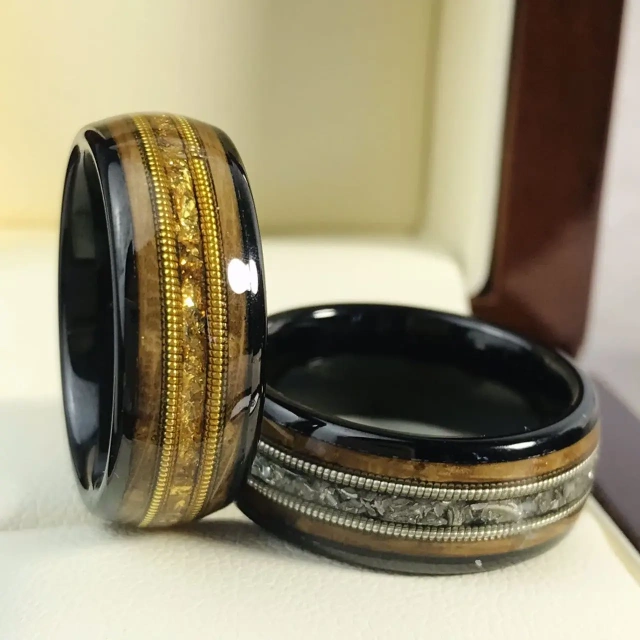 Wholesale Fashion Jewelry 8mm Black Tungsten Carbide Inlay Wooden Ring Guitar String Ring Wedding Band Inlaid Opal for Men Rings
