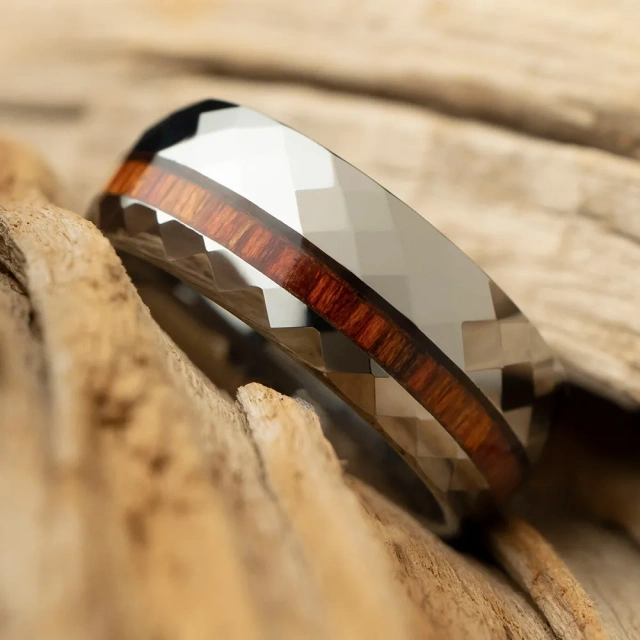 Oem Jewelry 8mm Tungsten Carbide Ring Silver Plated Men Whisky Wood Inlay Tungsten Ring