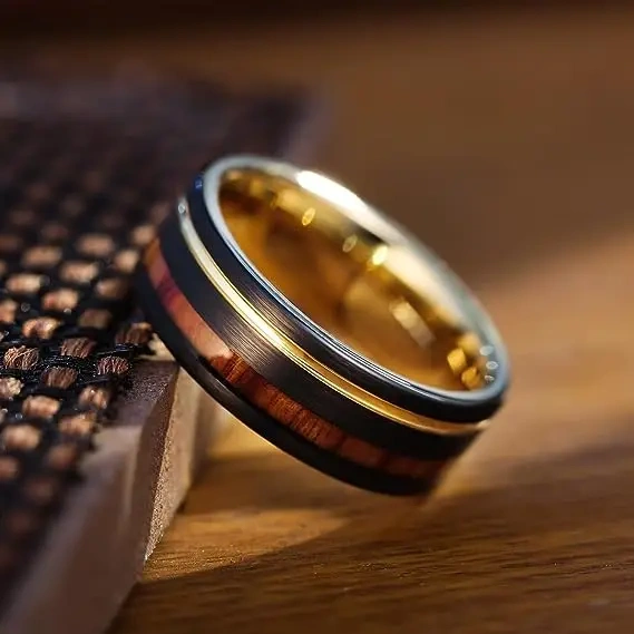 Luxury Fashion Jewelry Rings for Men 18K Gold Tungsten Carbide Rings for Men's Jewelry