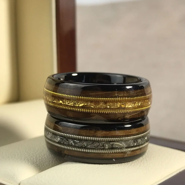 Wholesale Fashion Jewelry 8mm Black Tungsten Carbide Inlay Wooden Ring Guitar String Ring Wedding Band Inlaid Opal for Men Rings