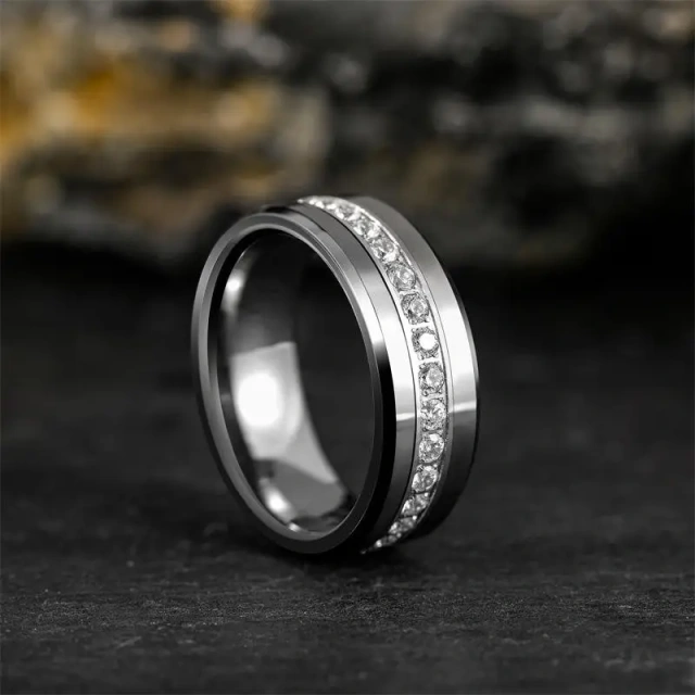Wholesale Custom Manufacturing 18k Tungsten Silver Gold Couple Rings Fashion Jewelry for Men Women's Engagement Anniversary