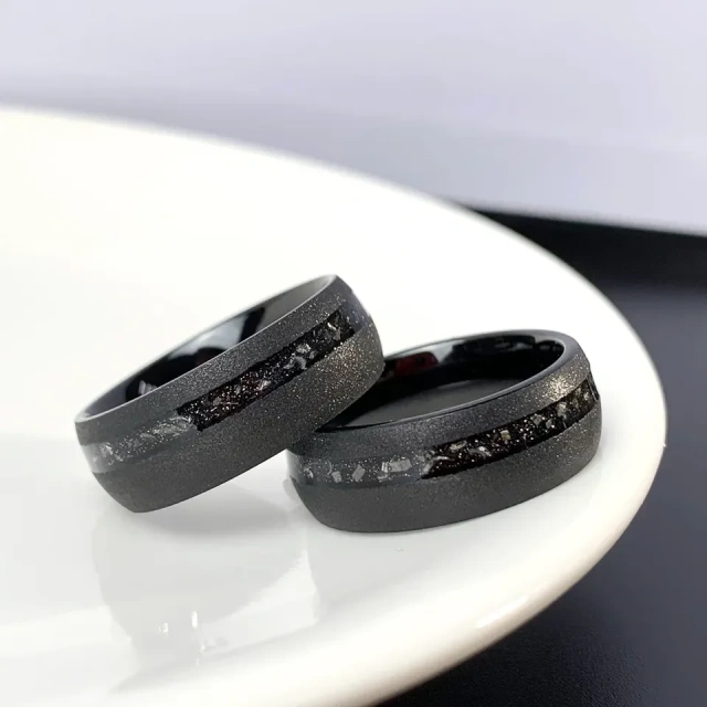 Tungsten Ring Wholesale Price 8mm Hammered Tungsten Ring Meteorite Chip Opal Inlay Fashion Engagement Wedding Band