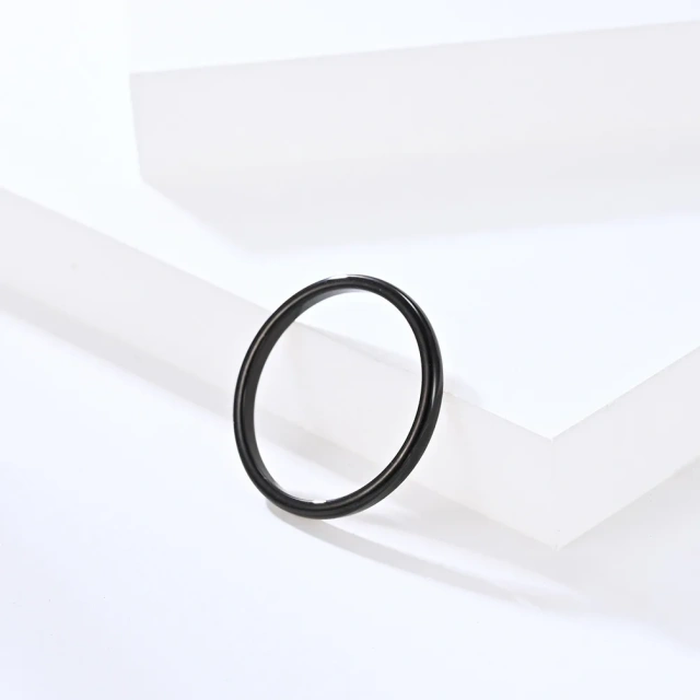 Custom 2mm Wide Fashion Rings Simple Silver Gold and Black Tungsten Steel Wedding Bands for Couples