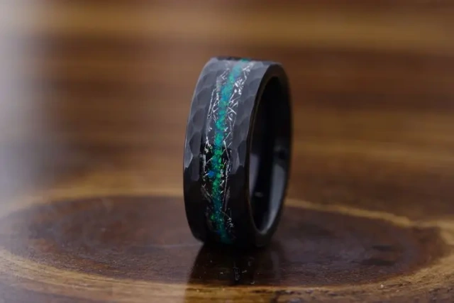 Mens Jewelry Fashion Custom Meteorite Tungsten Ring Green Opal Inlay Black 8mm Hammered Wedding Band for Men