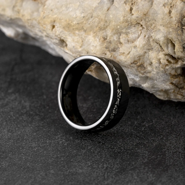 Wholesale 8mm Brushed Hammered Meteorite Shavings Inlay Black Tungsten Carbide Ring Engagement Wedding Band Gift