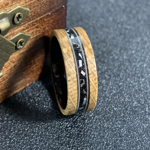 Fashion Jewelry 8mm Black Plated Meteorite Guitar String Whiskey Barrel Wood Men Rings Tungsten Carbide Rings