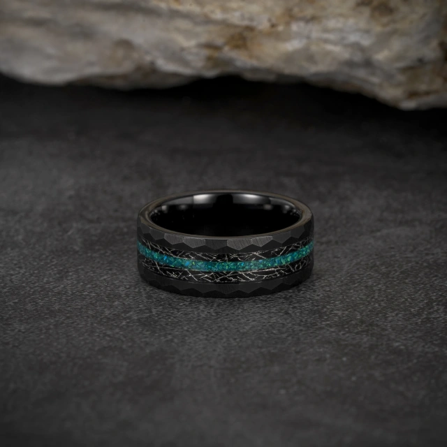 China Factory Sell Hammered Edge Black Plated Tungsten Carbide Ring Male Wedding Jewelry 8mm Tungsten Carbide Rings for Men