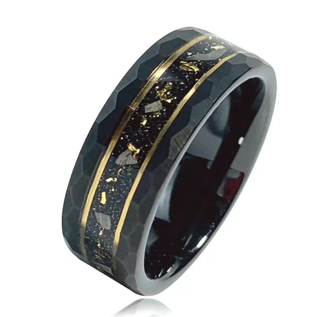 Ouyuan Fashion Rings Hammered Gold Leaf Meteorite Inlay Black Tungsten Carbide Wedding Ring comfort Fit