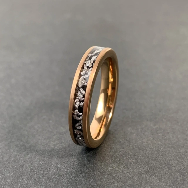 Ouyuan Fashion Rings Custom 8mm 4mm Inlay Meteorite Tungsten Carbide Rings 18K Gold Plated Rings comfort Fit