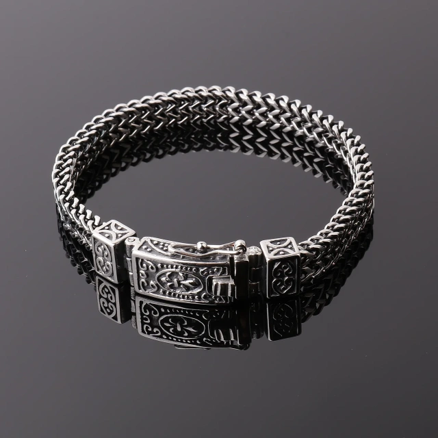 Men's Fashion Men Stainless Steel Bracelet Punk Hip Hop Bracelet Titanium Steel